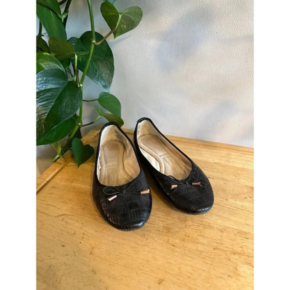 Danskin women’s size 8.5 black flats - Picture 1 of 8